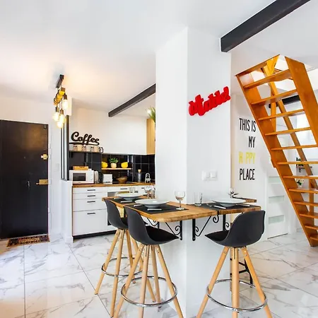 Parisian Charm In Sentier, Walk Everywhere Sleeps 6